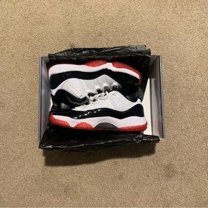 Jordan 11 retro low concord bred